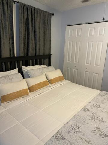 מיאמי Modern 2/1 Apt Near Midtown And Beaches מראה חיצוני תמונה